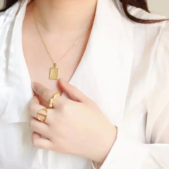 New 18K Gold Moon&Sun Pendant Necklace - Picture 7 of 7